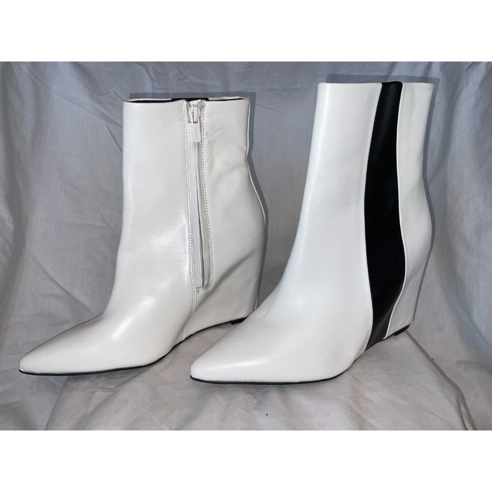 sz 7.5 CALVIN KLEIN Womens White Hidden Heel Yvania Wedge Leather Booties - New